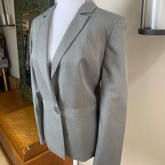 Kasper Size 16 Women's Pinstripe Blazer Jacket Gray Single Button Office Career - Picture 3 of 11